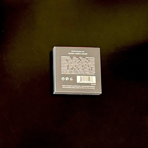 teez SUIT OF ARMOR DON’T BLUSH ME BLUSH - Picture 2 of 5